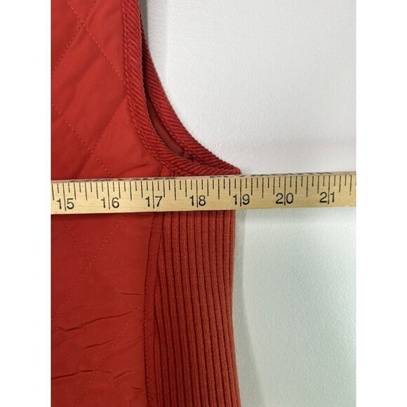 Talbots Woman Quilted Vest Red Orange Pockets Casual Full Zip Size Medium - Picture 8 of 9